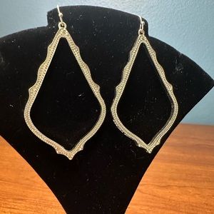 Kendra Scott Sophee Drop Earrings in Gold